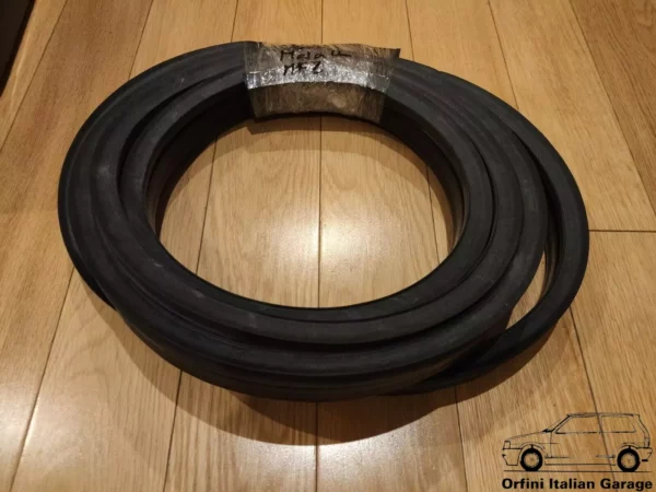 7675378 7629885 Back Door Rubber Fiat Uno MK2 View Front