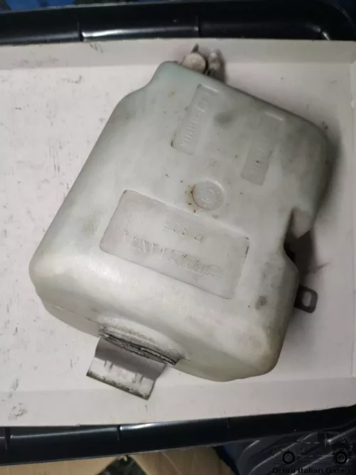 7687106 - Windscreen Jet Water Tank - Fiat Uno 146 MK2 View Rear