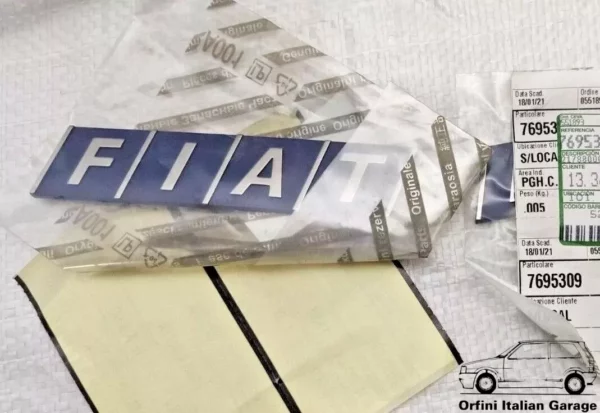 7695309 Fiat Cinquecento Tipo Tempra Panda Uno Rear Badge Scritta Stemma View Front