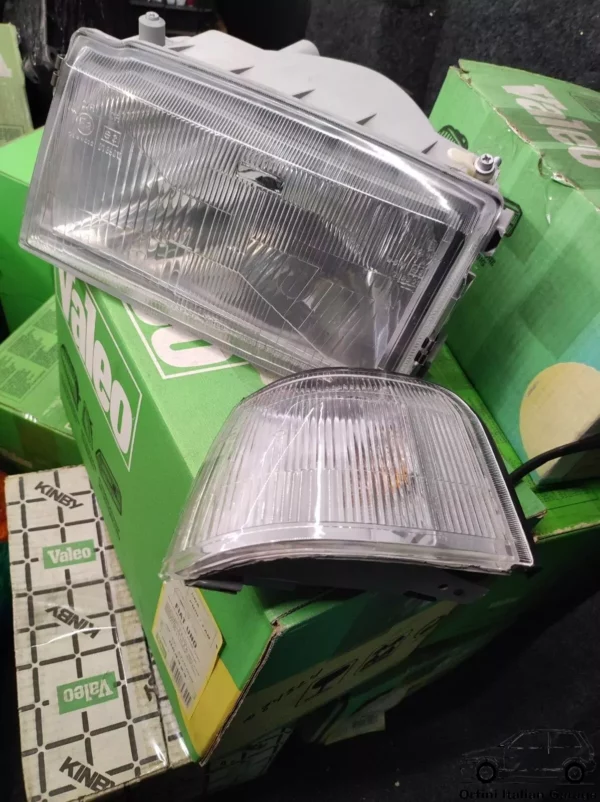7700027 7683231 Front Left Valeo Headlight - Fiat Uno MK2 View Right
