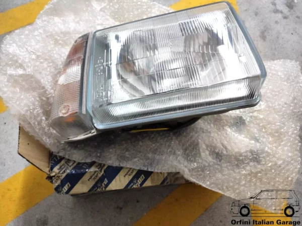 7705523 46421732 Front Right Headlight Saturnus - Fiat Panda 141 View Rear