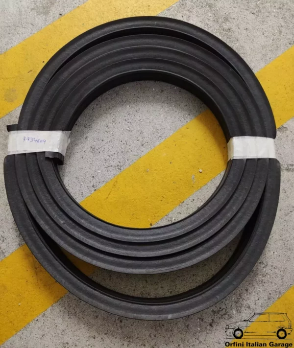 7734604 Back Door Rubber Fiat Punto 176 View Front
