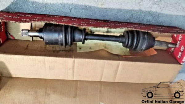 7763400 7637734 Left Axle Drive Shaft Fiat Uno 70 1.4 MK2 View Rear