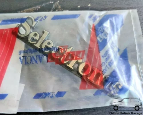 7763764 Lancia Autobianchi Y10 Selectronic Rear Badge View Front