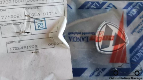 7765021 Side Badge Scritta - Lancia Autobianchi Y10 View Front