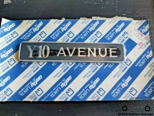 7765663 - Autobianchi Lancia Y10 Avenue Rear Badge Scritta View Front