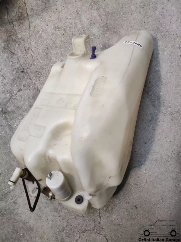 7773689 - Windscreen Headlight Wiper Jet Water Tank - Fiat Tipo View Rear