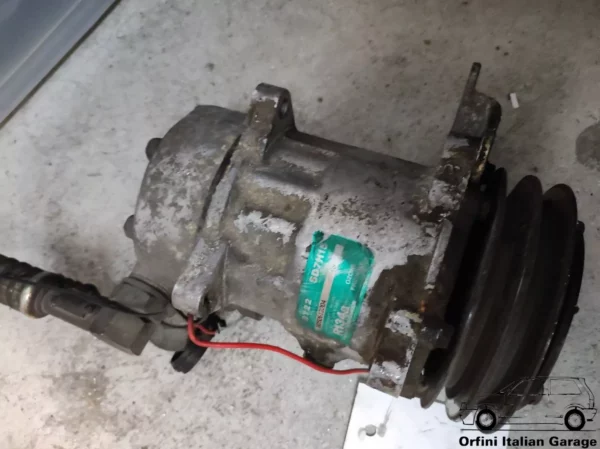 7774059 71721691 7736048 AC Air Conditioning Compressor Lancia Thema Fiat Croma View Rear