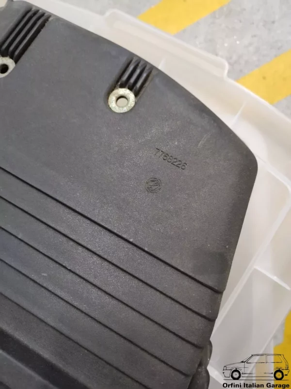 7782643 7772441 7768226 - Air Filter Box Housing Fiat Punto MK1 176 1.2 MPI View Front