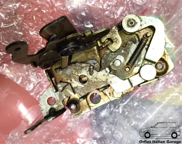 82272452 Front Right Door Lock Latch Serratura Porta Destra Lancia Flavia Coupe View Front