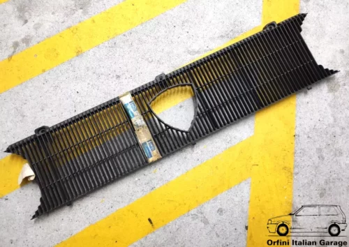 82308288 Front Grill Griglia Mascherina Lancia Beta View Right