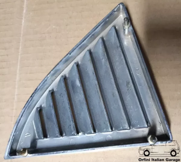 82323562 C Pillar Grill Vent Right Lancia Beta Coupe View Front