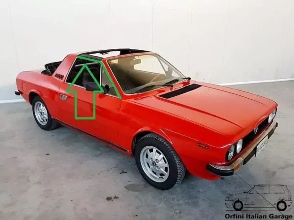 82342557 Front Right Door Trim Lancia Beta Spider View Front