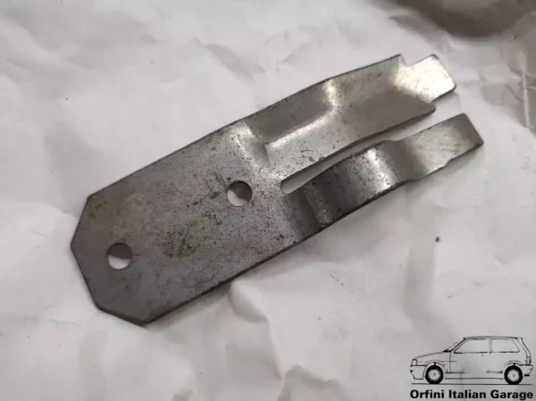 82363877 Mounting Plate Left Sunroof Lancia Beta Delta View Front