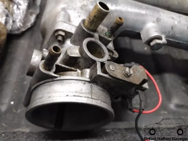 82394749 82395246 Intake Manifold Throttle Body Fiat Croma Lancia Thema Alfa 164 View Rear