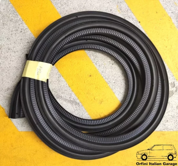 82398757 Back Door Rubber Lancia Prisma View Front