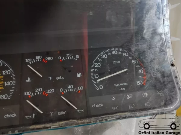 82418265 Lancia Thema S1 RHD Turbo IE Strumentazione Strumenti Instrument Panel View Right