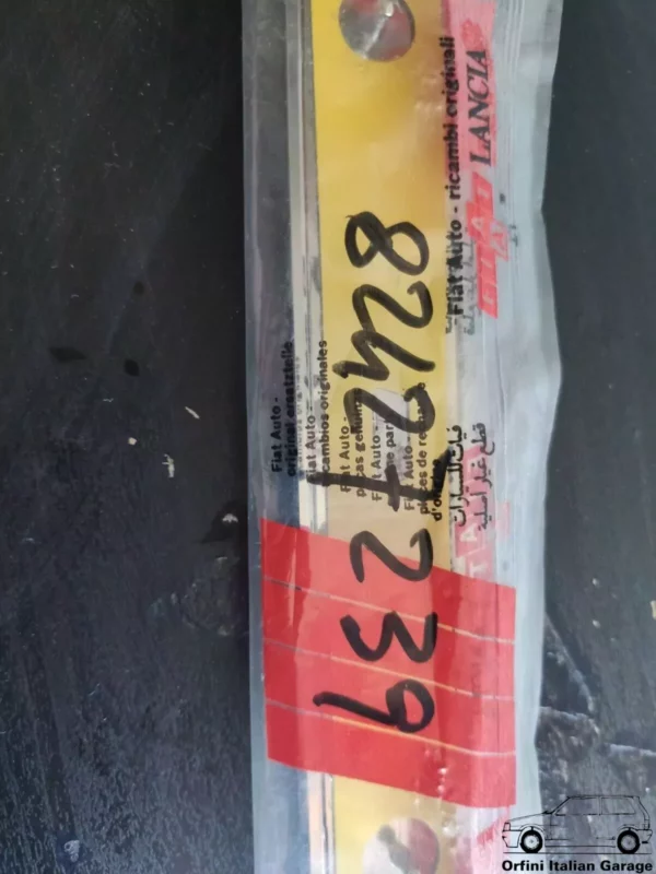 82427239 Lancia Prisma 1.3 Rear Badge View Front