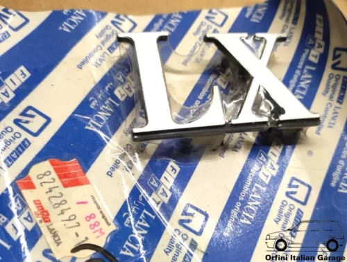 82428497 Radiator Grill Badge Stemma Scritta Lancia Delta LX View Front