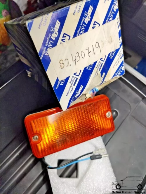 82430719 Right Head Light Lancia Delta 4WD View Front