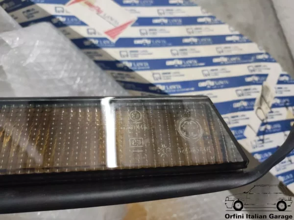 82436584 Right Indicator Lancia Thema S2 View Rear