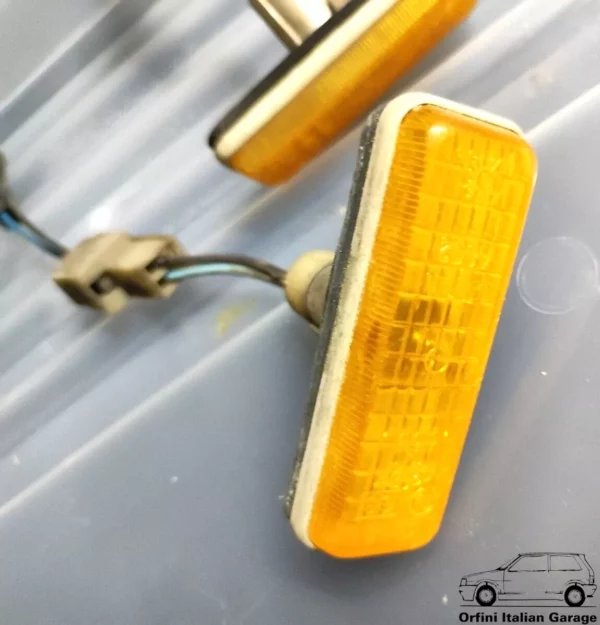 82457551 82432987 - Side Fender Blinker Indicator Fiat Lancia View Front