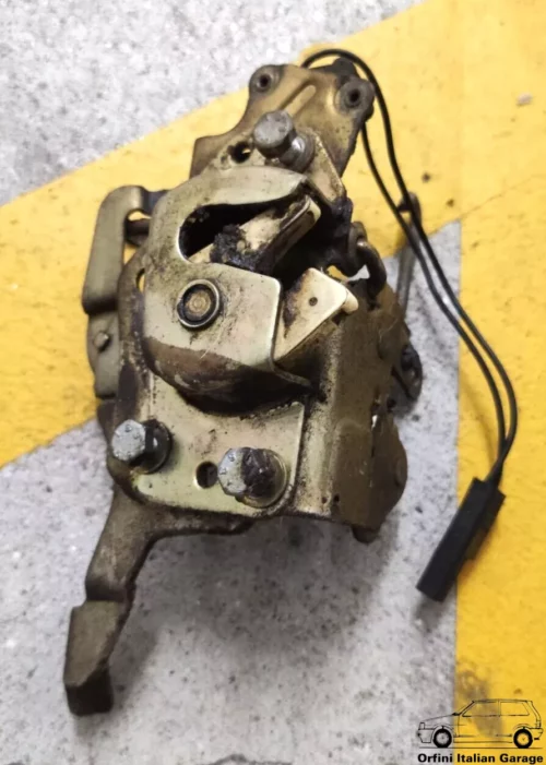 95515170 95513955 Lancia Delta 831 Front Right Door Lock View Front