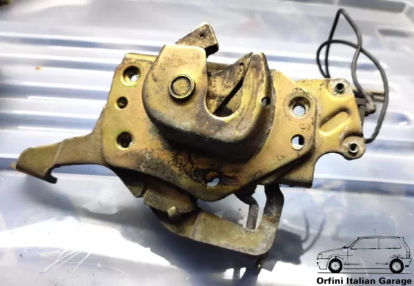 95515171 95513956 Lancia Delta 831 Front Left Door Lock View Rear