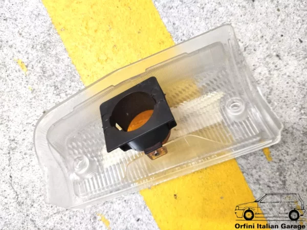 9940626 Lancia Prisma Front Right Indicator Lens View Front