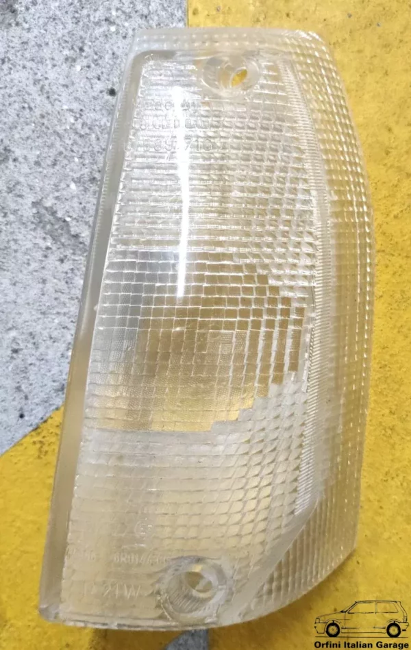 9941923 Lancia Y10 Front Left Indicator Lens View Front
