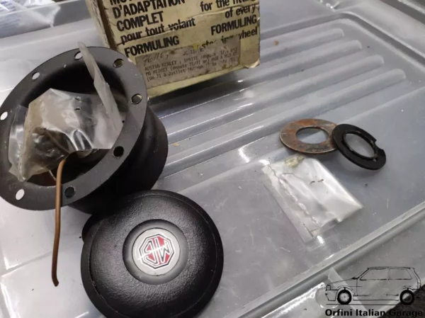 Austin Healey Sprite Midget MGB Formuling Steering Wheel Hub Adapter Boss Horn View Rear
