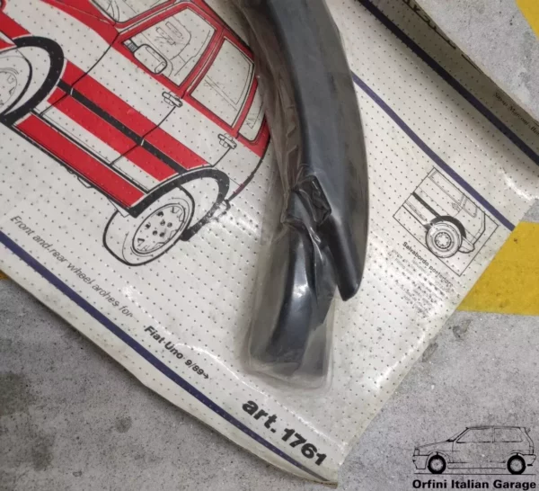 Kit Parafanghini Codolini Side Fender Flares - Fiat Uno MK2 Metalplast View Front