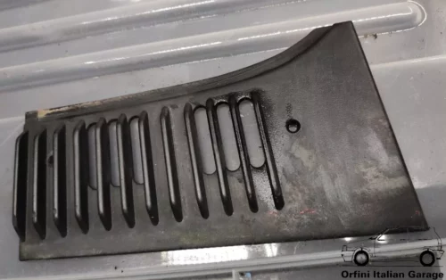 Left Grill Windscreen Vent Seat Marbella View Front
