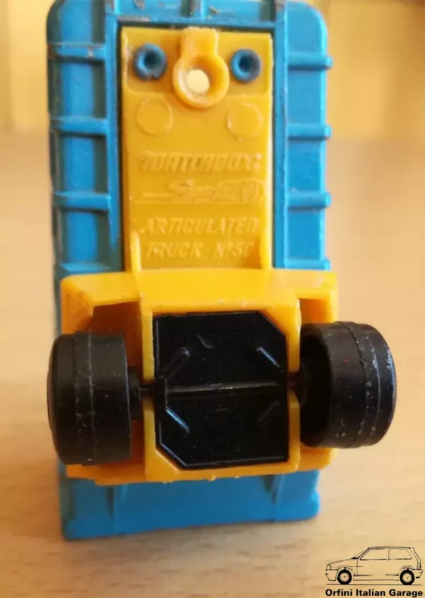 Articulated Truck Nº 50 Matchbox View Front