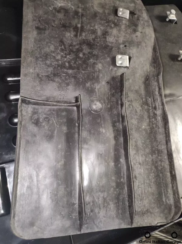 Opel Bedford Vauxhall Isuzu Vintage NOS Mudflaps Paraspruzzi View Front