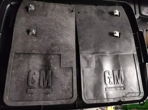 Opel Bedford Vauxhall Isuzu Vintage NOS Mudflaps Paraspruzzi View Rear
