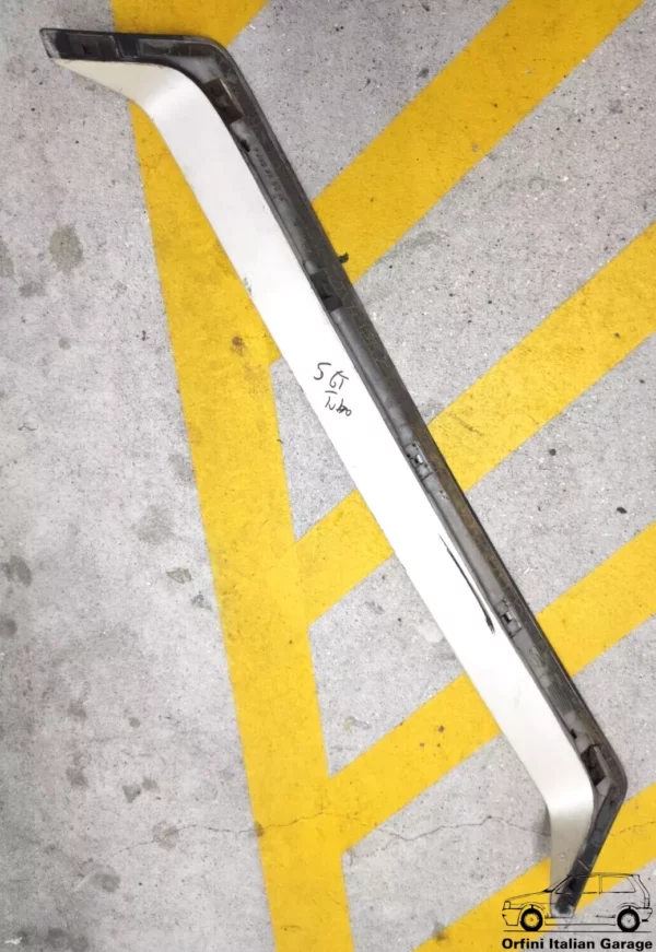 Rear Spoiler Renault 5 GT Turbo View Front