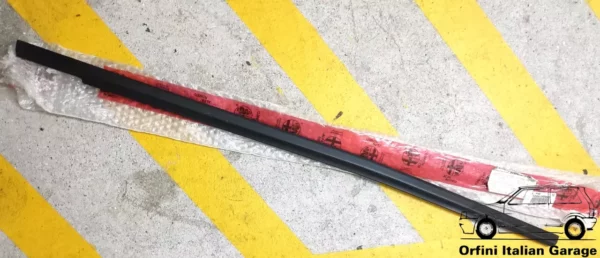 60674829 60665030 Rear Right Door Exterior Seal Gasket Raschiavetro Alfa Romeo 156
