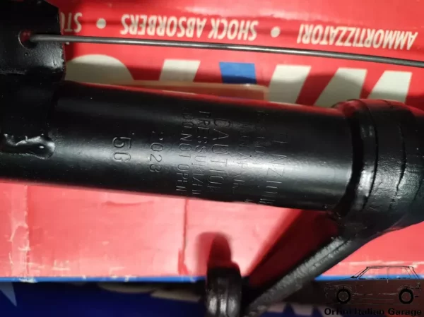 548613 548876 549300 549301 Front Shock Absorbers Alfa Romeo 33 905 907