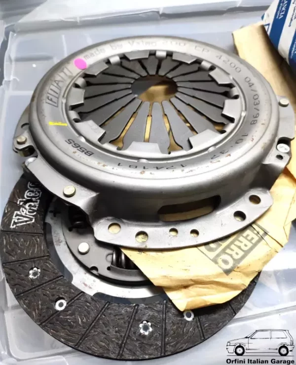 5888130 5882296 5881936 Clutch Kit Lancia Delta Prisma Fiat Ritmo Regata 131 1.6
