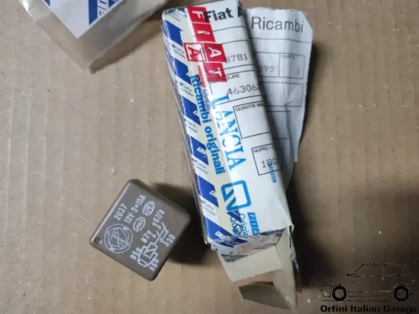 46306221  Light Relay Fiat Coupe 2037 SIPEA 12v - 2x15A