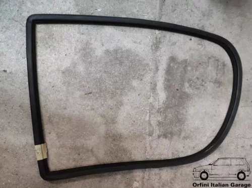46512018  Rear Right Window Glass Rubber Fiat Seicento