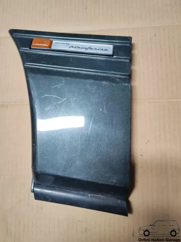60770053  Front Left Fender Trim Alfa Romeo 164
