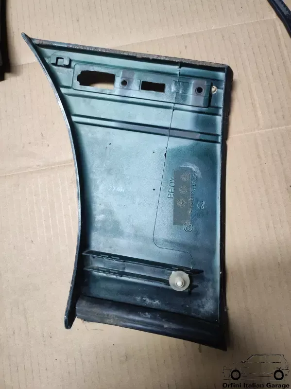 60770052  Front Right Fender Trim Alfa Romeo 164