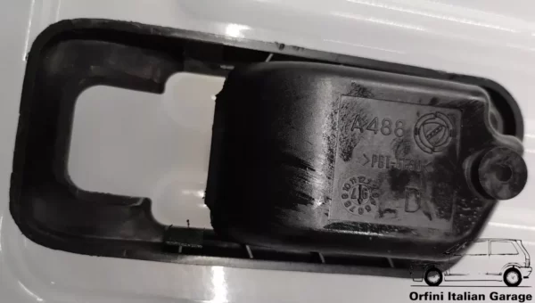 46735219  Front Right Handle Moulding Fiat Barchetta