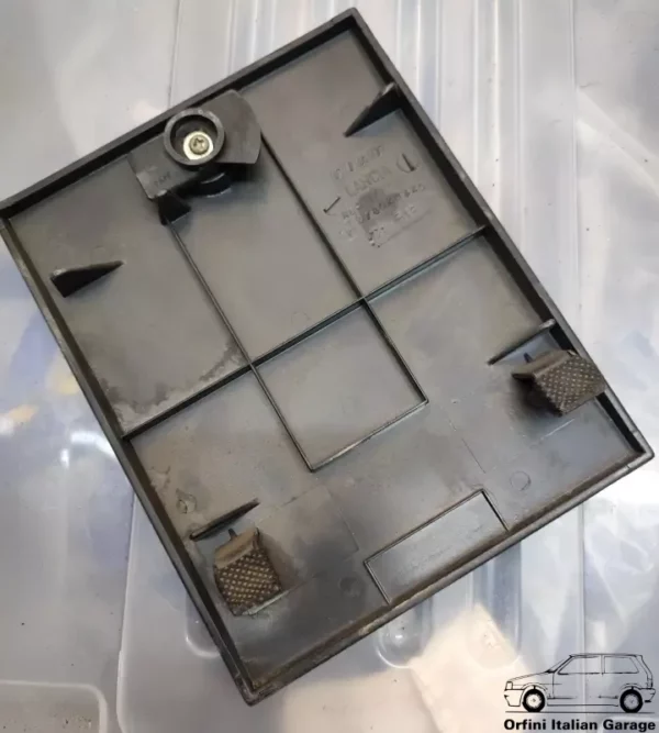 176524570 176834770 176306270 Fuse Box Brown Cover Lancia Delta Prisma