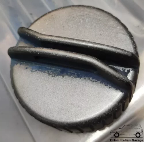 82421640 82394620 Fuel Cap Lancia Delta Prisma Thema Fiat Croma