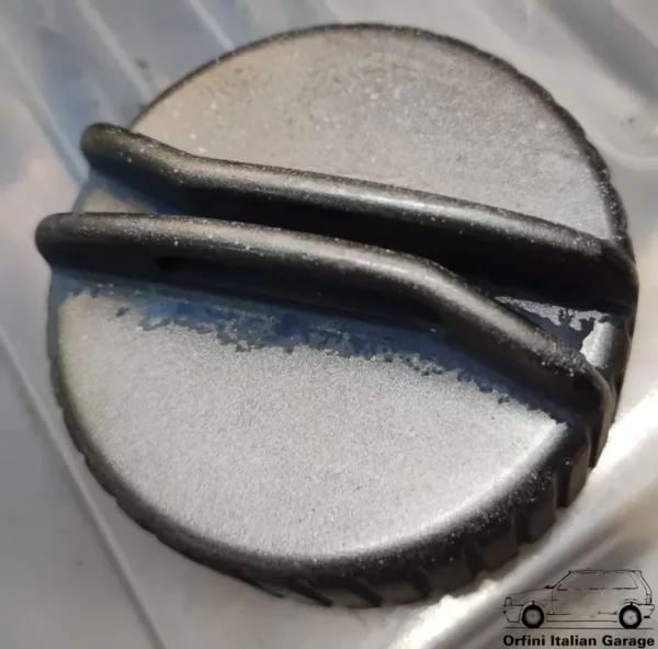 82421640 82394620 Fuel Cap Lancia Delta Prisma Thema Fiat Croma