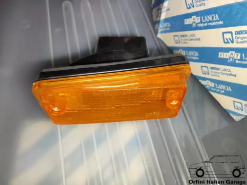 4291632 4291628 Front Right Indicator Fiat 126