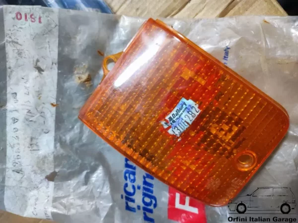 4306282  Left Rear Light Lens Fiat 127
